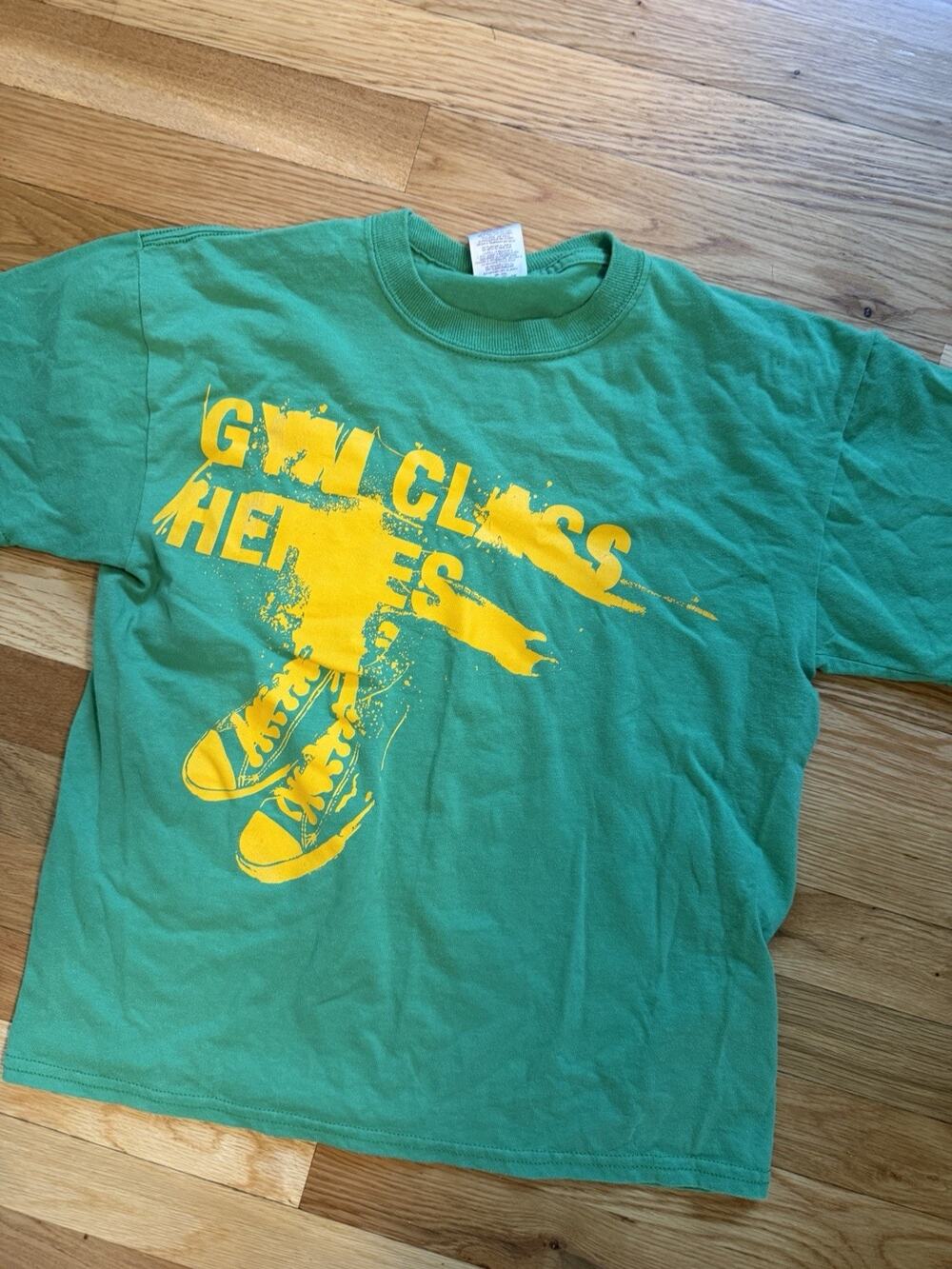 Vintage Y2K Gym Class Heroes Band T Shirt Youth Small (14-16)